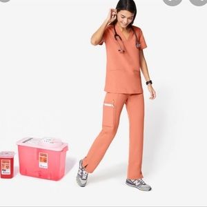 Figs Kade Pants in Coral size Large